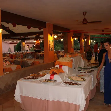 Villaggio Piscina Rei * Monte Nai