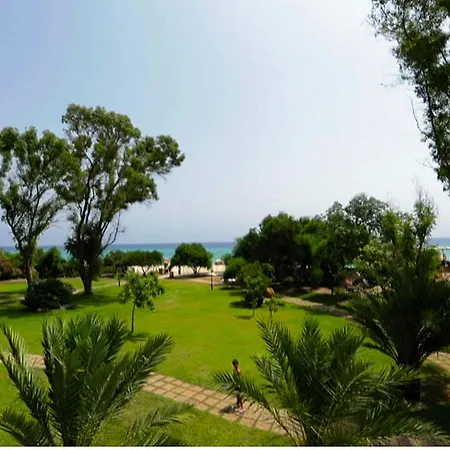 Villaggio Piscina Rei *