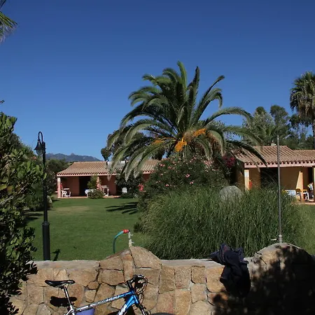 Parque de vacaciones Villaggio Piscina Rei *