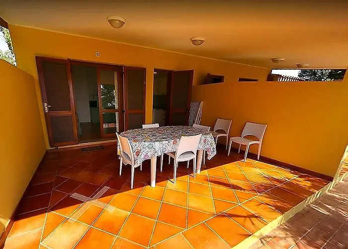 Villaggio Piscina Rei Монте-Най