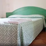 منتزه العطل Villaggio Piscina Rei مونتي ناي