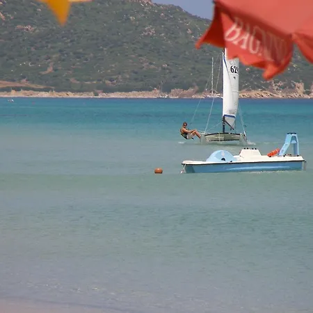 Villaggio Piscina Rei منتزه العطل *