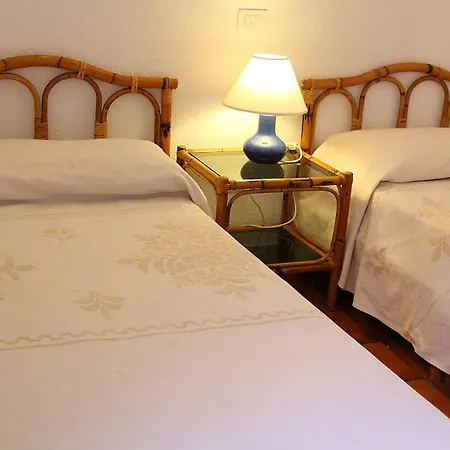 Villaggio Piscina Rei *