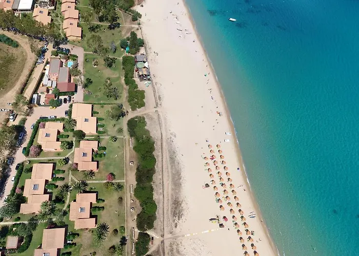 Villaggio Piscina Rei *