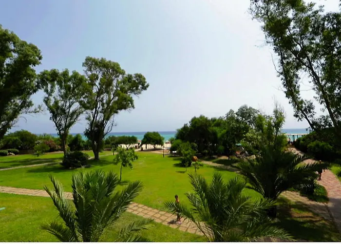 Villaggio Piscina Rei *