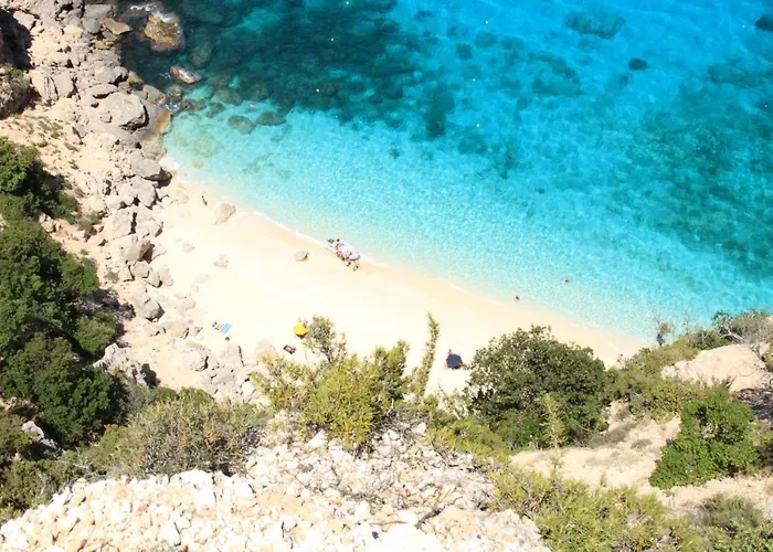 Aldeamento Turístico Villaggio Piscina Rei Monte Nai